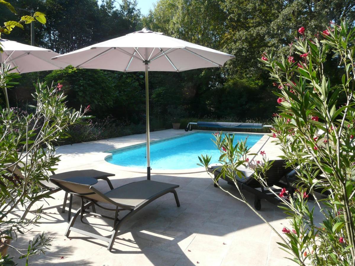Le Manoir Des Tuileries Bed and Breakfast Rouffilhac Exteriör bild